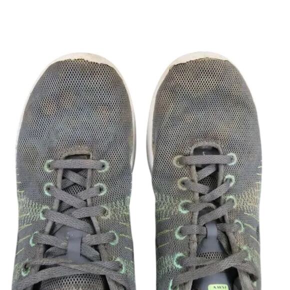 Nike Shoes Womens 7 Athletic Sneakers Trainers Fury Active Running Sport Comfort - Picture 8 of 15